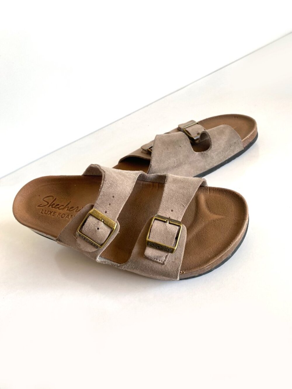 Skechers Luxe Foam Slip On Sandals Women’s Size 9